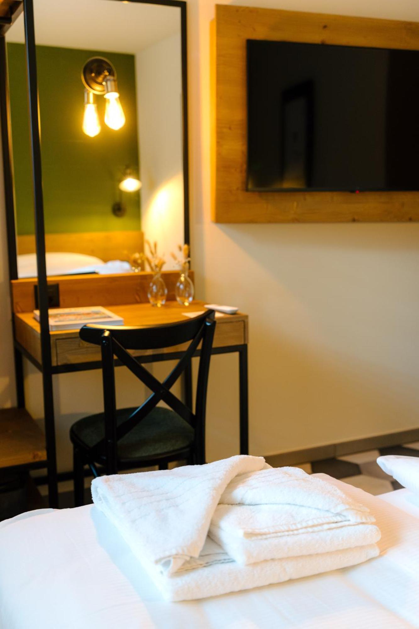 Seven Town House Boutique Hotel Locarno Exterior foto